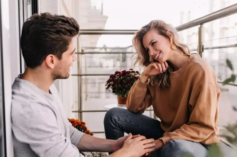 Lắng nghe trong tình yêu – Hướng dẫn chi tiết & dễ hiểu (2026)